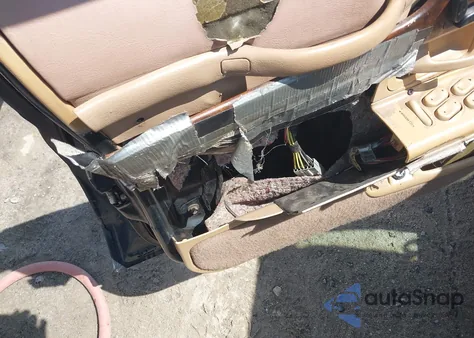 1997 Mercury Grand Marquis Gs из США, поврежденный, VIN 2MELM74W4VX636033